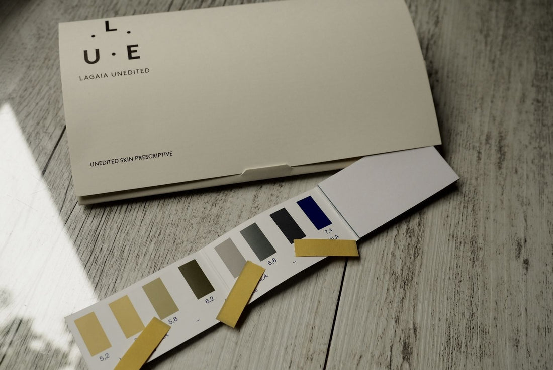 Testing the pH balance of the skin with a scale